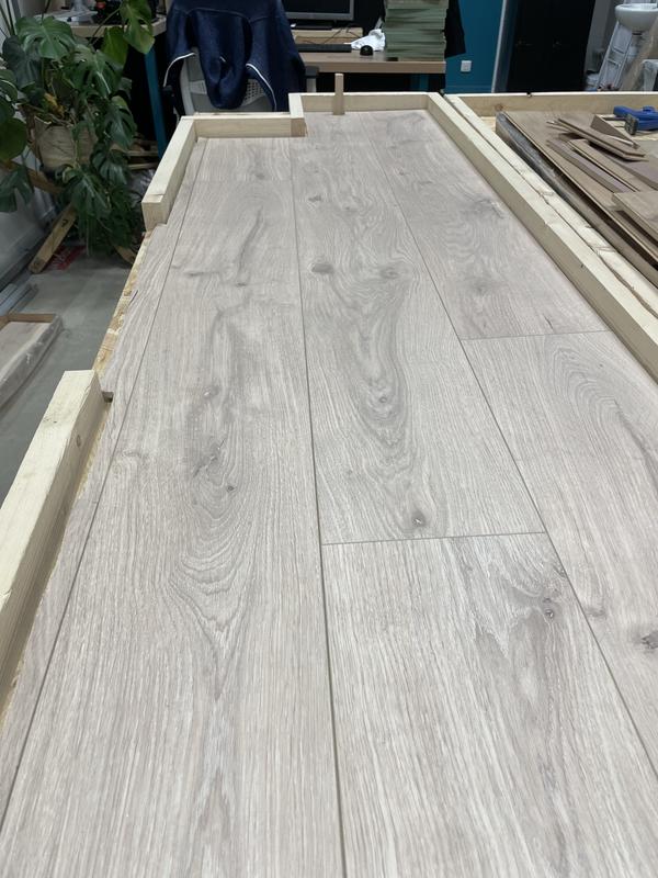 Ouvrir la fenêtre modale de l'avis 1 sur 2