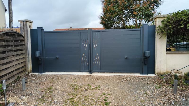 Ouvrir la fenêtre modale de l'avis 1 sur 1