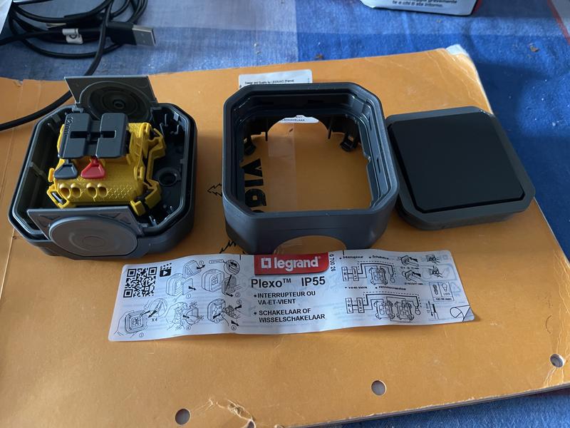 Ouvrir la fenêtre modale de l'avis 1 sur 4