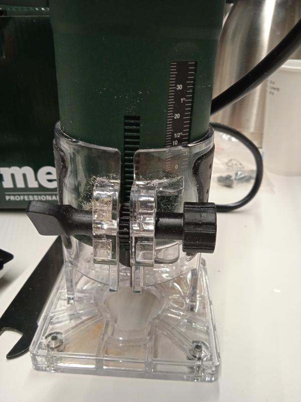 Ouvrir la fenêtre modale de l'avis 1 sur 4