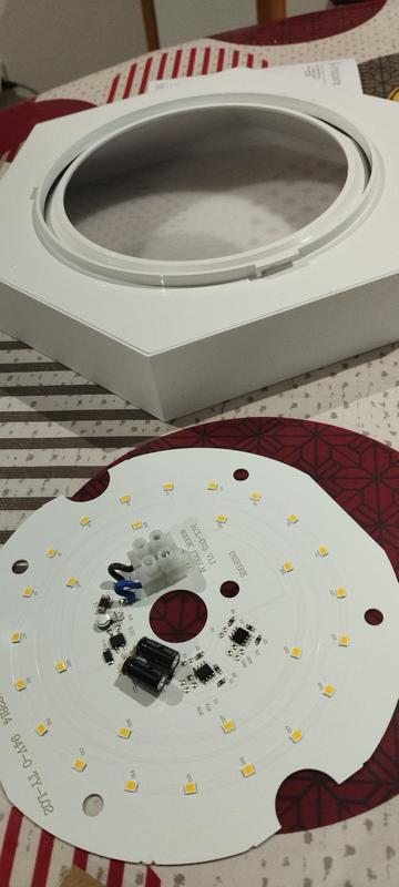 Ouvrir la fenêtre modale de l'avis 1 sur 2