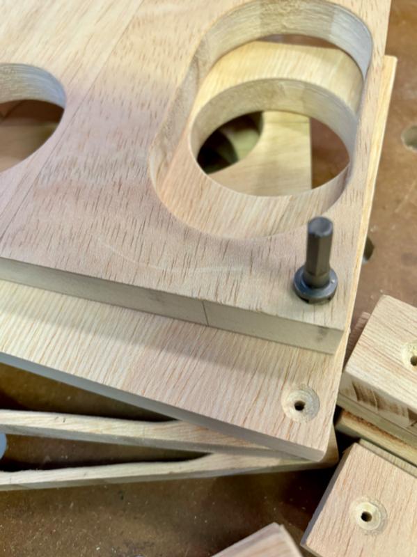 Ouvrir la fenêtre modale de l'avis 4 sur 4