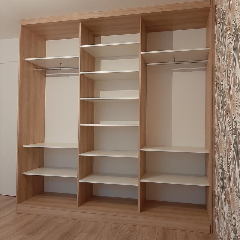 Ouvrir la fenêtre modale de l'avis 1 sur 3