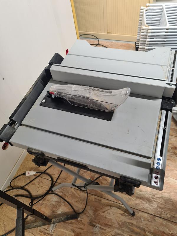 Ouvrir la fenêtre modale de l'avis 2 sur 3