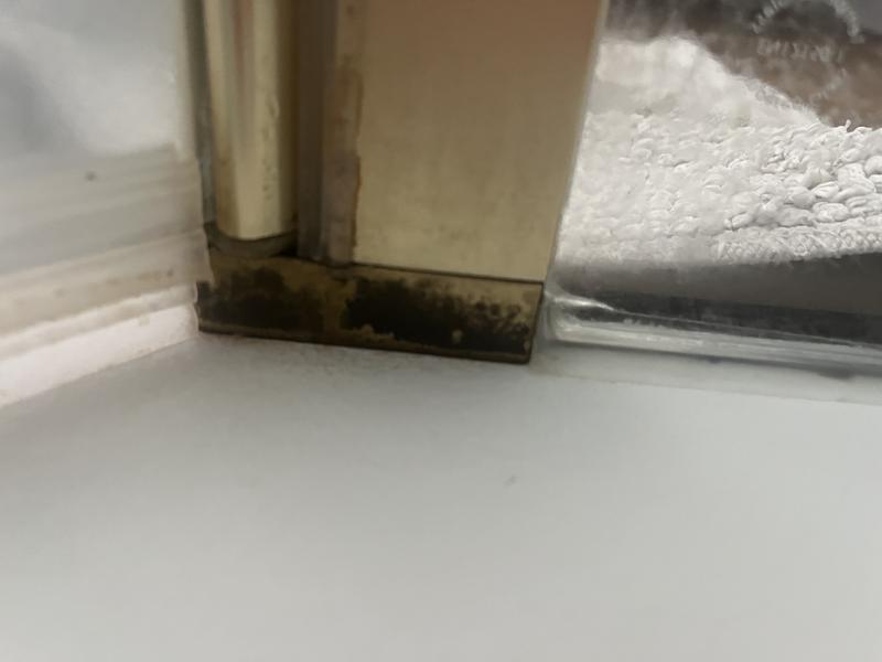 Ouvrir la fenêtre modale de l'avis 1 sur 2