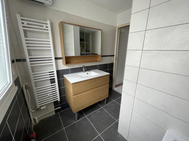 Ouvrir la fenêtre modale de l'avis 1 sur 1