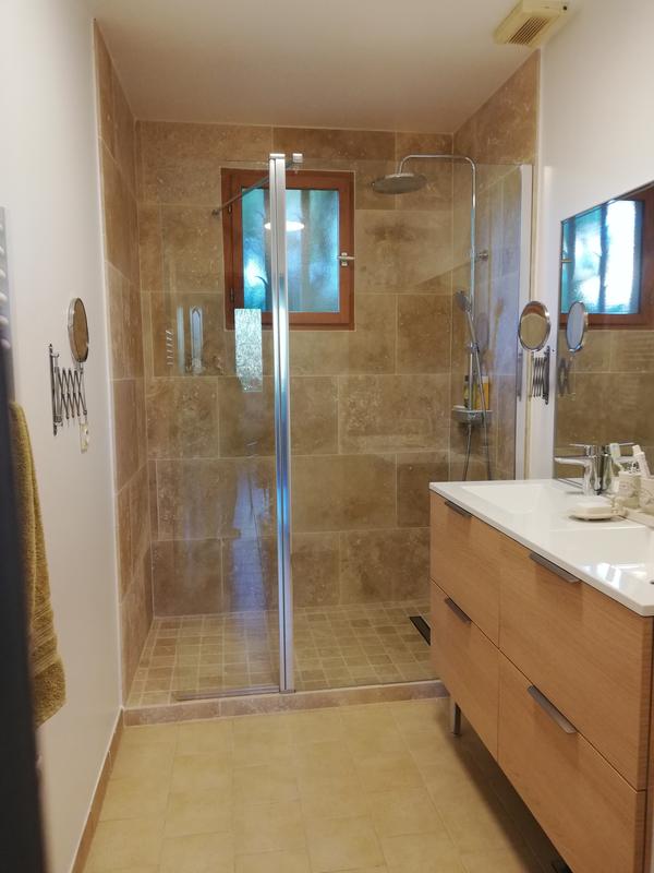 Ouvrir la fenêtre modale de l'avis 1 sur 4