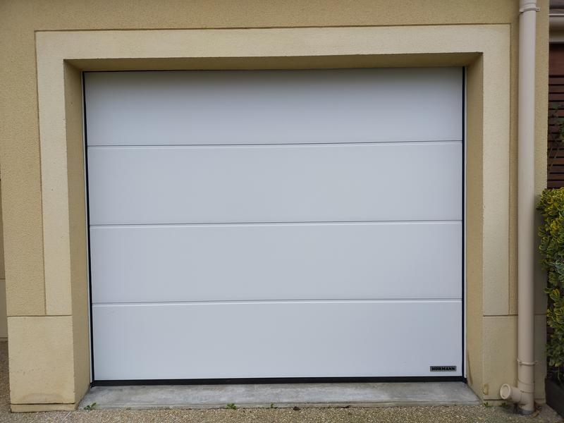 Porte de garage sectionnelle acier Hormann SandGrain gris anthracite RAL  7016 - l.300 x h.212,5 cm - motorisée