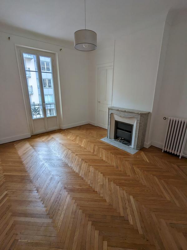 Ouvrir la fenêtre modale de l'avis 1 sur 1