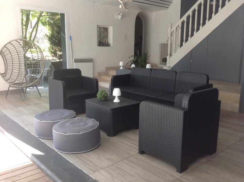 Ouvrir la fenêtre modale de l'avis 1 sur 2