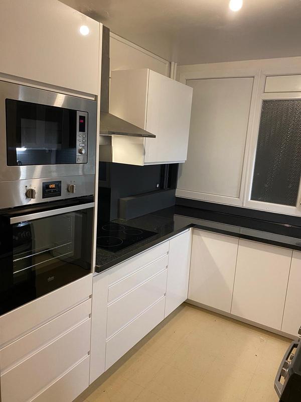 Ouvrir la fenêtre modale de l'avis 1 sur 3