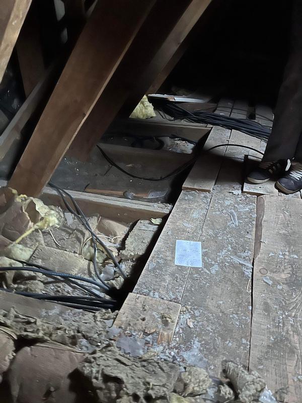 Ouvrir la fenêtre modale de l'avis 1 sur 4