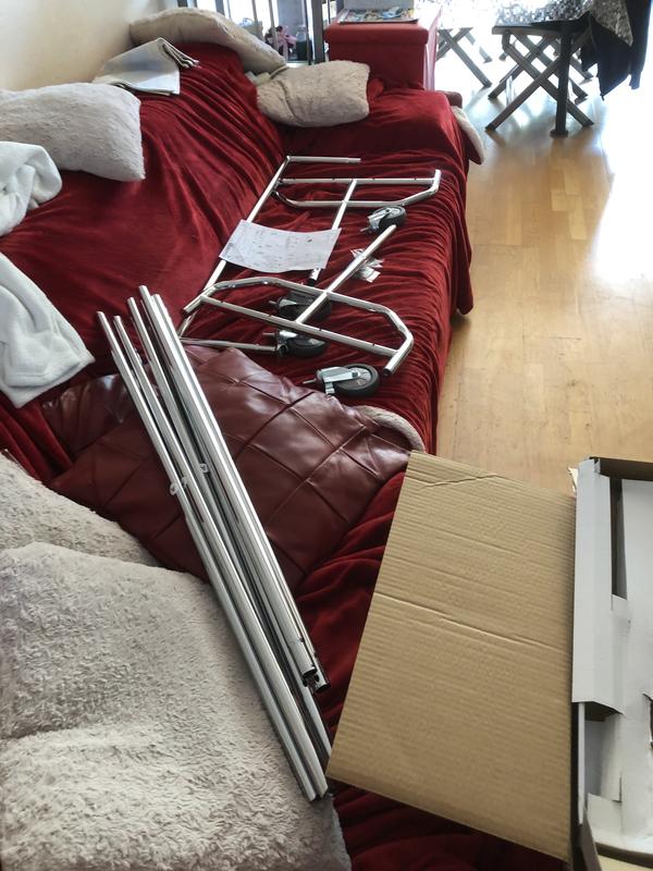 Ouvrir la fenêtre modale de l'avis 1 sur 3