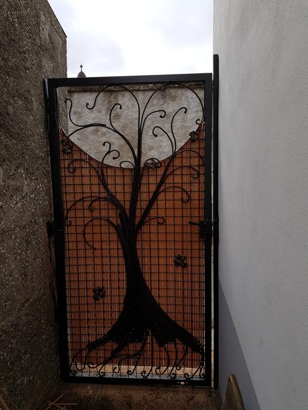 Ouvrir la fenêtre modale de l'avis 1 sur 1