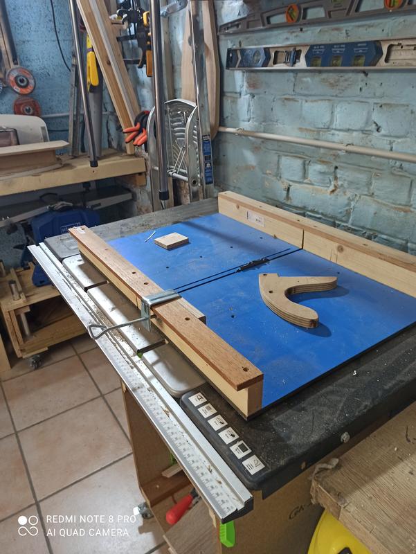 Ouvrir la fenêtre modale de l'avis 1 sur 2