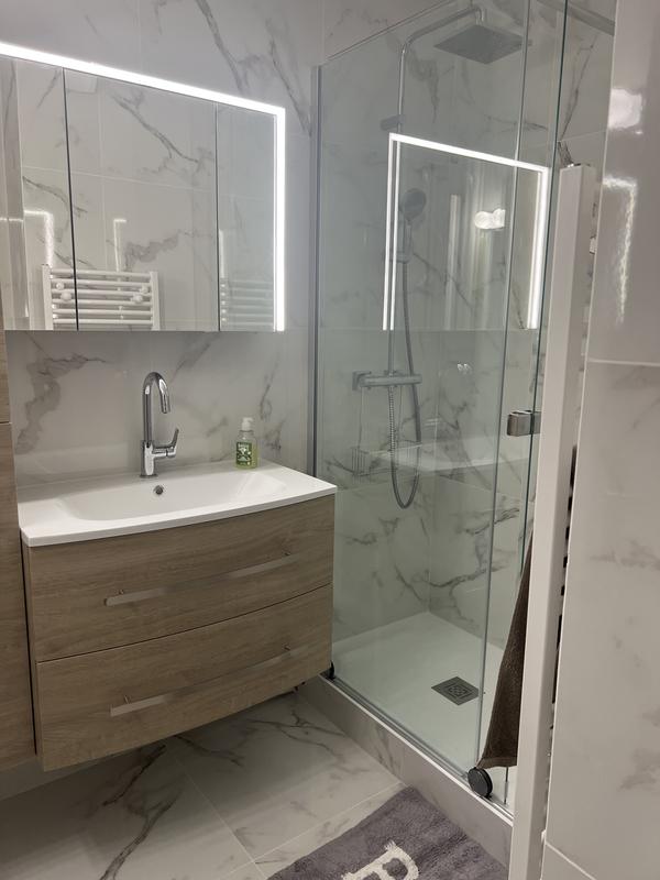 Ouvrir la fenêtre modale de l'avis 1 sur 2