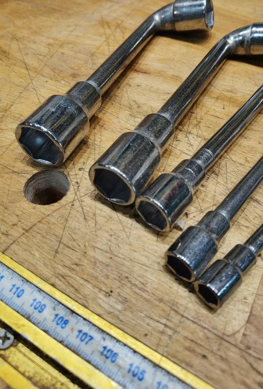 Ouvrir la fenêtre modale de l'avis 2 sur 3