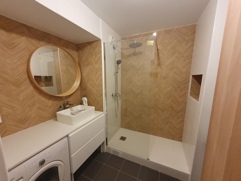 Ouvrir la fenêtre modale de l'avis 1 sur 2