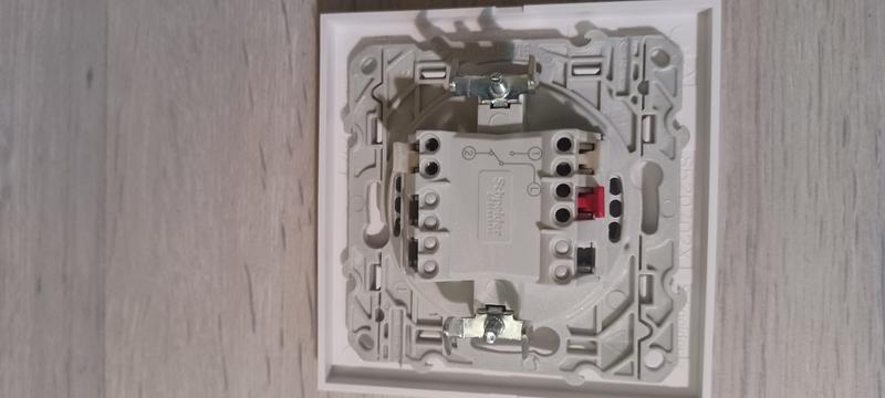 Ouvrir la fenêtre modale de l'avis 3 sur 3