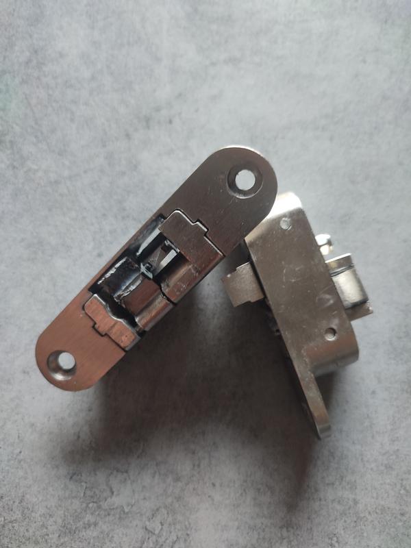 Ouvrir la fenêtre modale de l'avis 1 sur 2