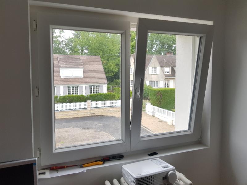 Ouvrir la fenêtre modale de l'avis 1 sur 2