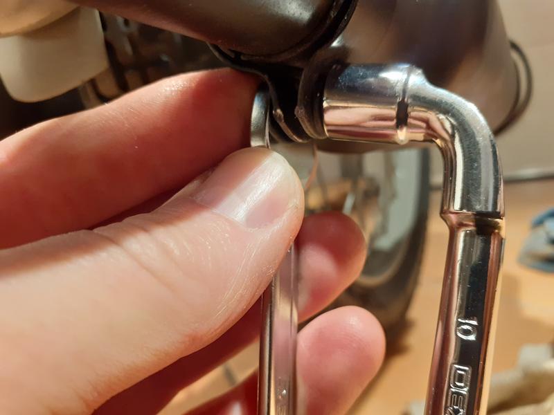 Ouvrir la fenêtre modale de l'avis 1 sur 2