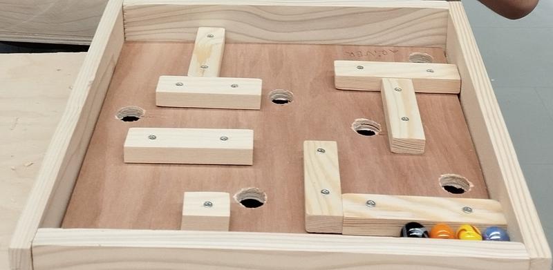 Ouvrir la fenêtre modale de l'avis 1 sur 2