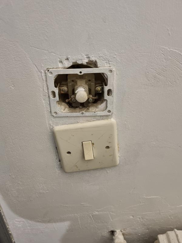 Ouvrir la fenêtre modale de l'avis 1 sur 2