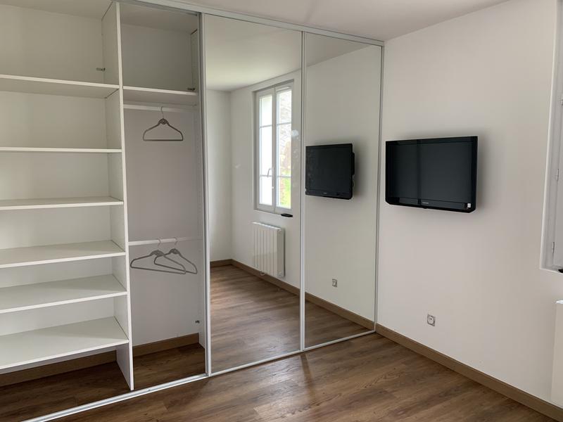 Ouvrir la fenêtre modale de l'avis 1 sur 2