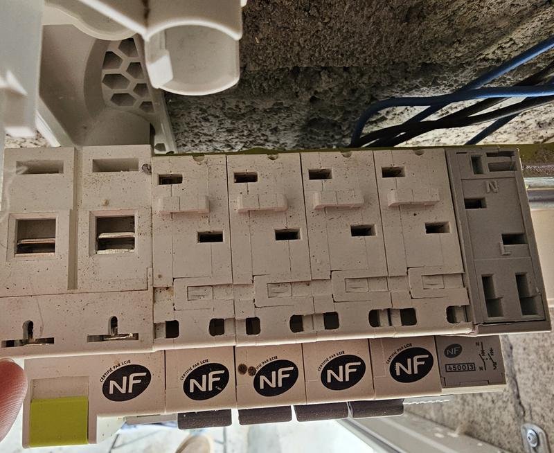 Ouvrir la fenêtre modale de l'avis 1 sur 1