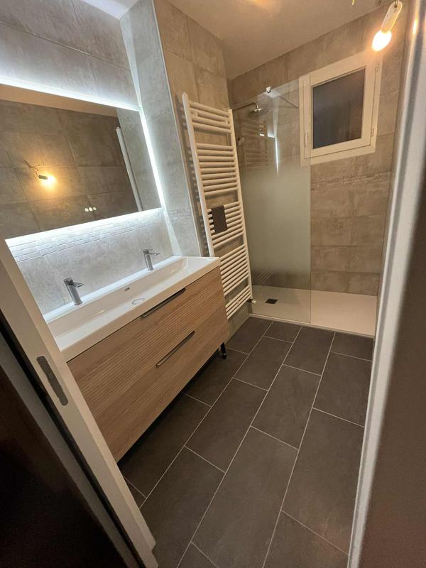 Ouvrir la fenêtre modale de l'avis 1 sur 1