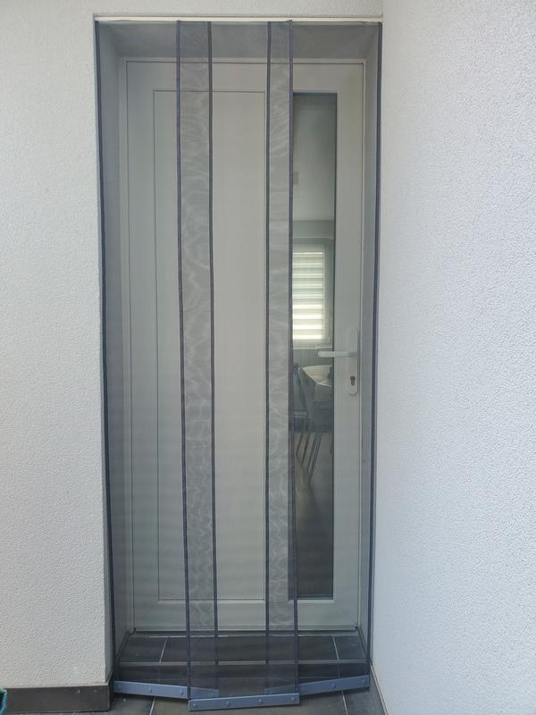 Ouvrir la fenêtre modale de l'avis 1 sur 3