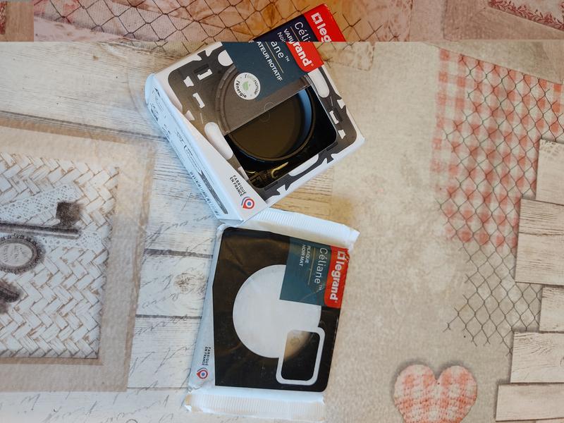 Ouvrir la fenêtre modale de l'avis 1 sur 2