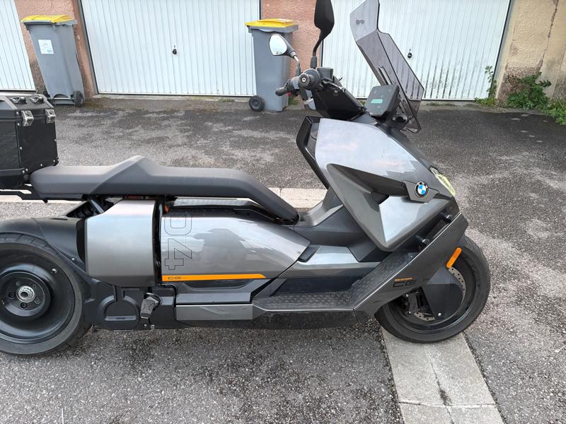 Ouvrir la fenêtre modale de l'avis 1 sur 1