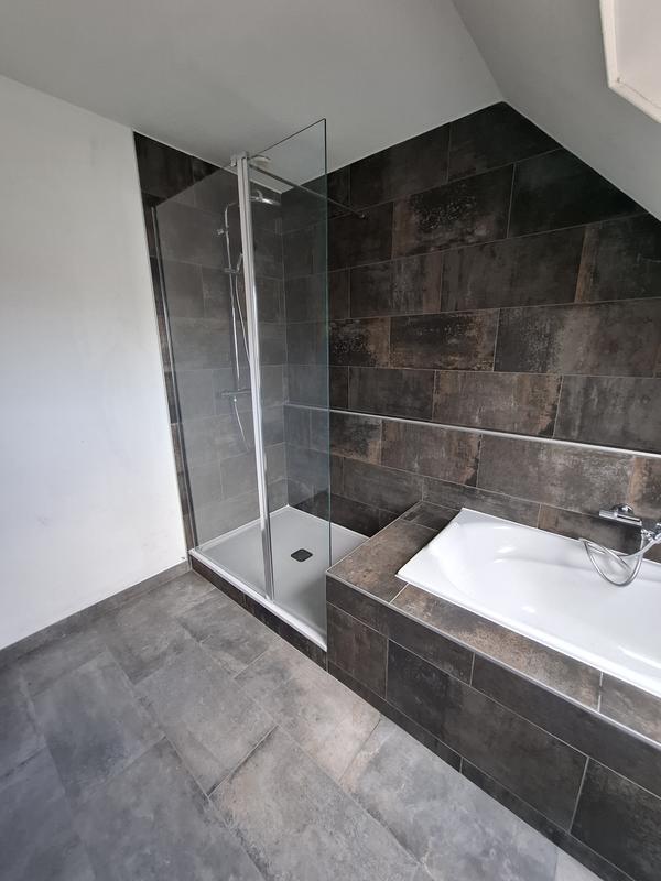 Ouvrir la fenêtre modale de l'avis 1 sur 2