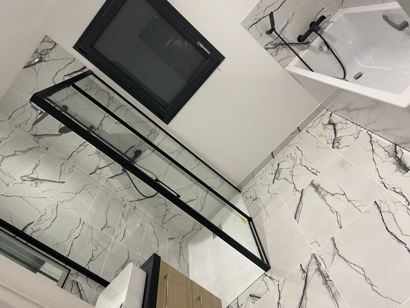 Ouvrir la fenêtre modale de l'avis 1 sur 2