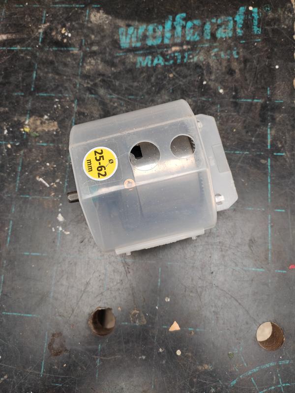 Ouvrir la fenêtre modale de l'avis 1 sur 2