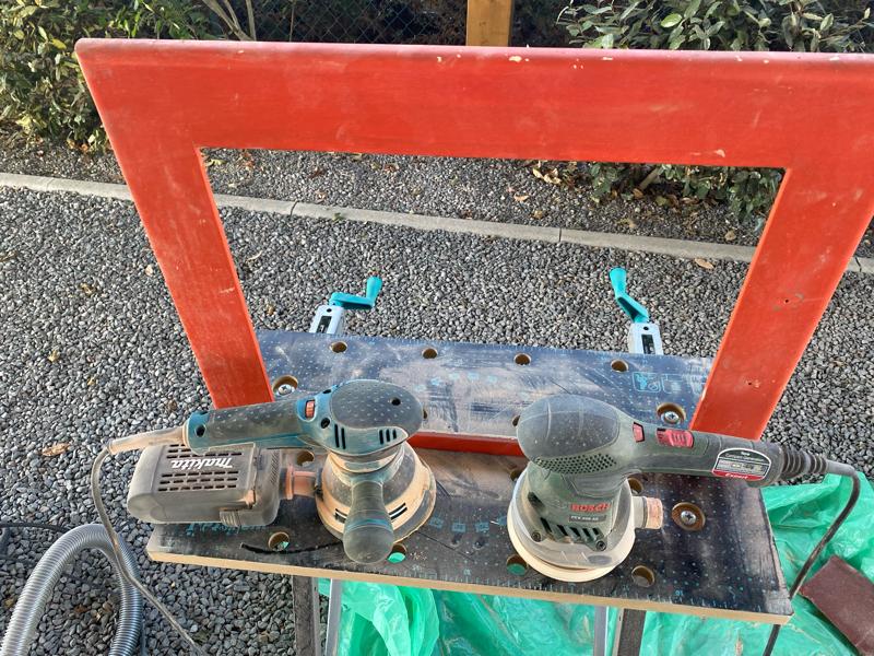 Ouvrir la fenêtre modale de l'avis 1 sur 4