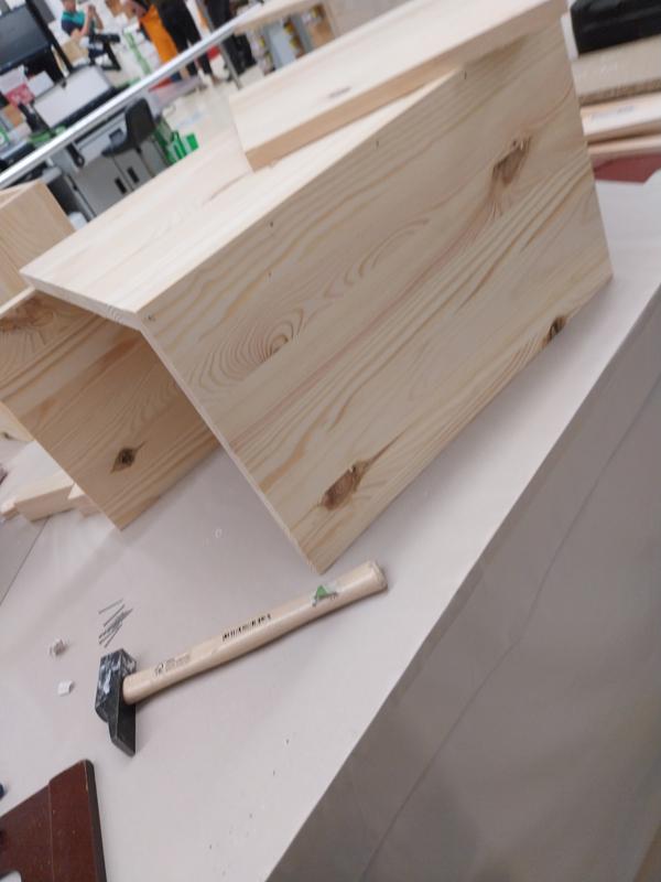 Ouvrir la fenêtre modale de l'avis 1 sur 2