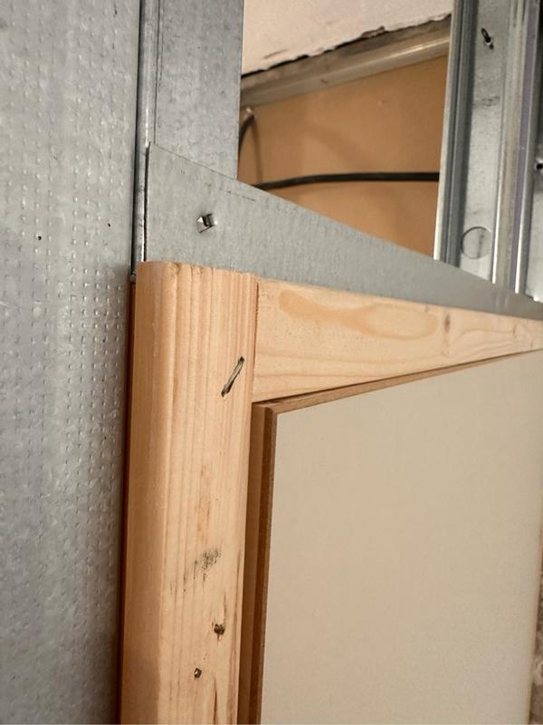 Ouvrir la fenêtre modale de l'avis 1 sur 2