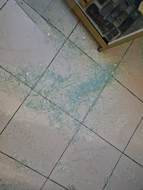 Ouvrir la fenêtre modale de l'avis 1 sur 3