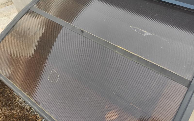 Ouvrir la fenêtre modale de l'avis 3 sur 3