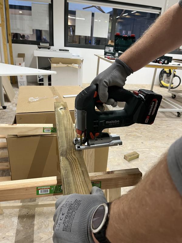 Ouvrir la fenêtre modale de l'avis 1 sur 2