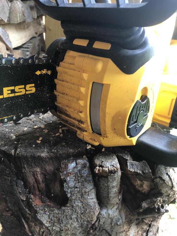 Tronçonneuse élagueuse 18V Dewalt DCM565 ! Ca coupe !!! 