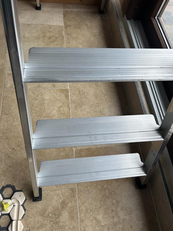 Ouvrir la fenêtre modale de l'avis 1 sur 3