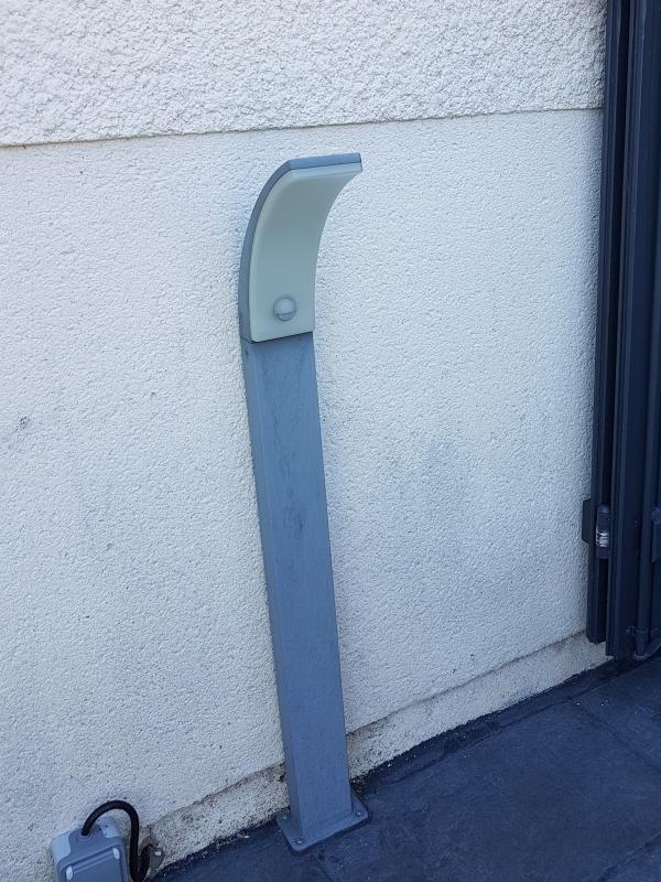 Ouvrir la fenêtre modale de l'avis 1 sur 2