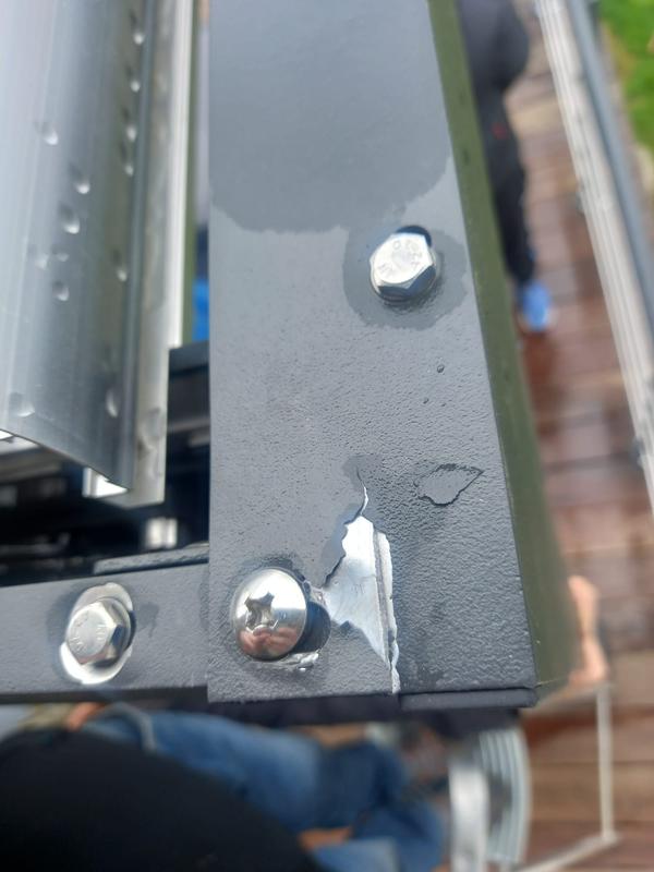 Ouvrir la fenêtre modale de l'avis 1 sur 2