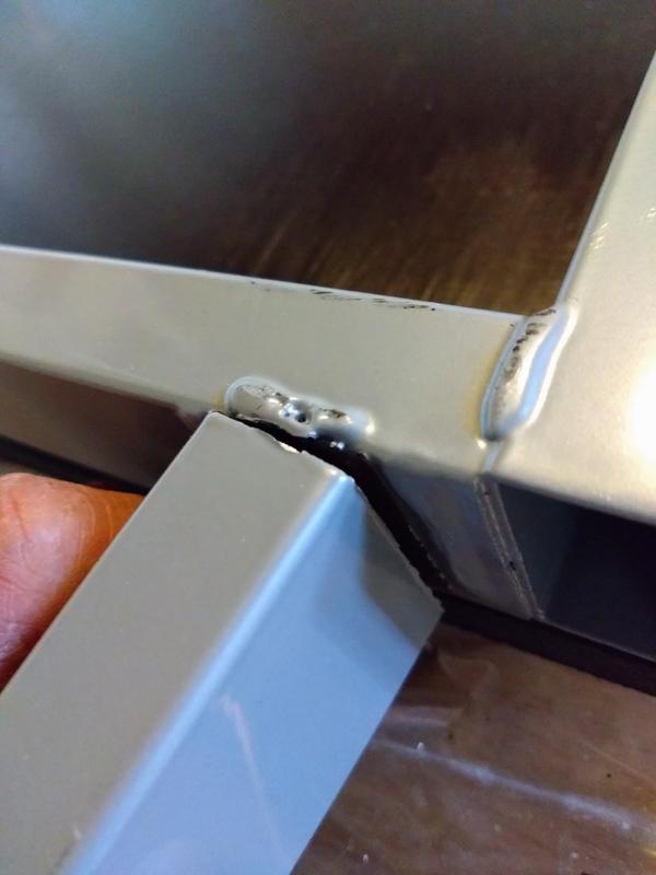 Ouvrir la fenêtre modale de l'avis 2 sur 4