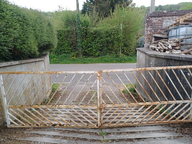 Ouvrir la fenêtre modale de l'avis 1 sur 2