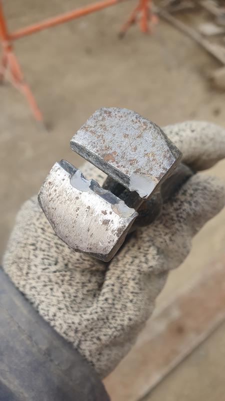 Ouvrir la fenêtre modale de l'avis 1 sur 2